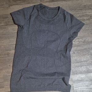 lululemon athletica Swiftly Charcoal Short Sleeve Tee